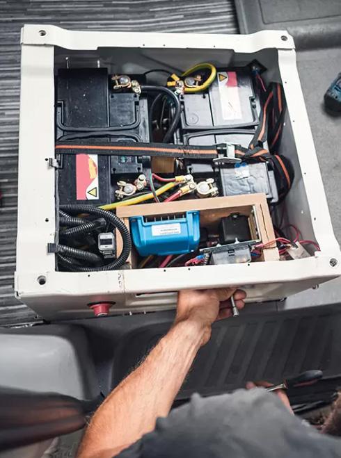 Land Rover Battery Replacement